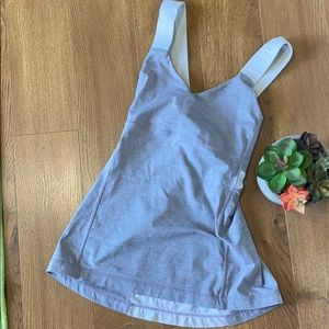 Lululemon top